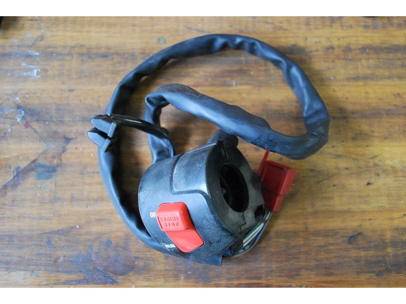 Commodo droit Honda 1000 CBR (SC25) 1989-1992 (35150MS2600)