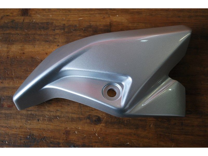 Cache optique avant droit Suzuki 600 GSR 2006-2010 (51814-44G00-YD8)