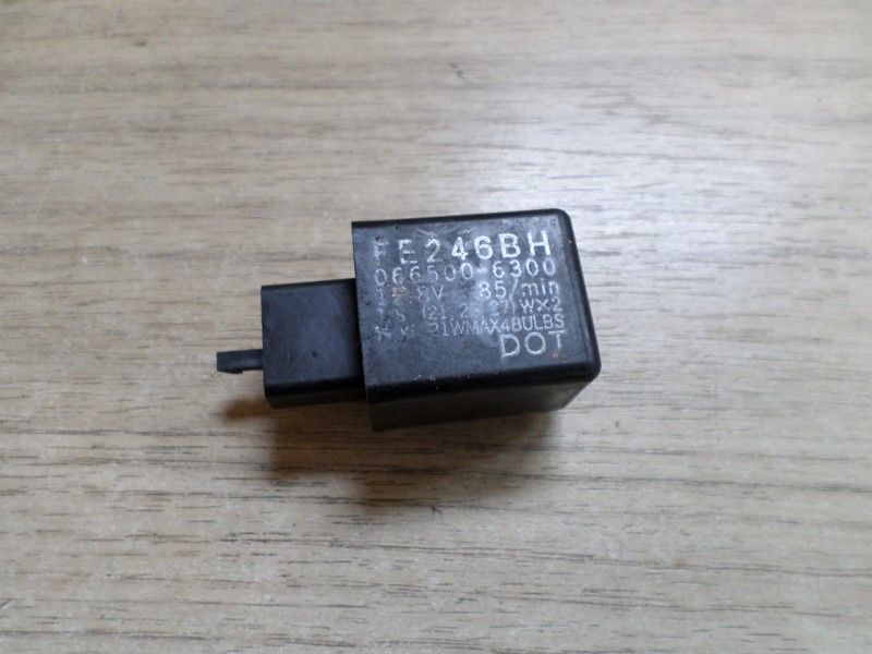 Centrale clignotant Kawasaki ER6 2006/2008