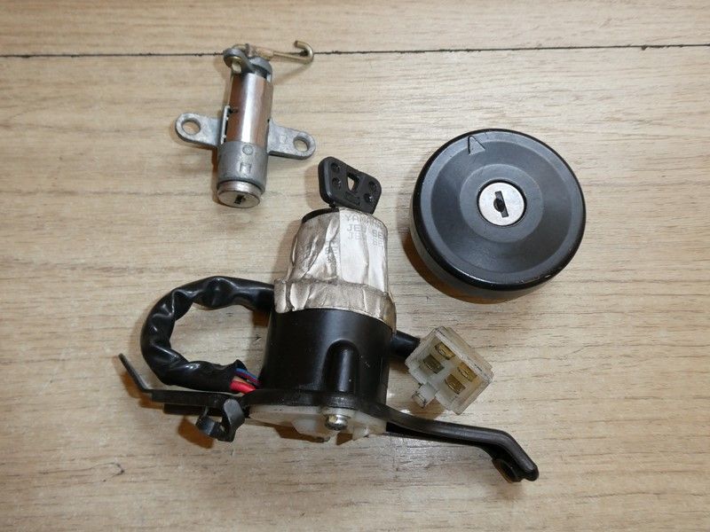 Jeu de serrures Yamaha 1200 Vmax 1986/2001 2EN/3LR