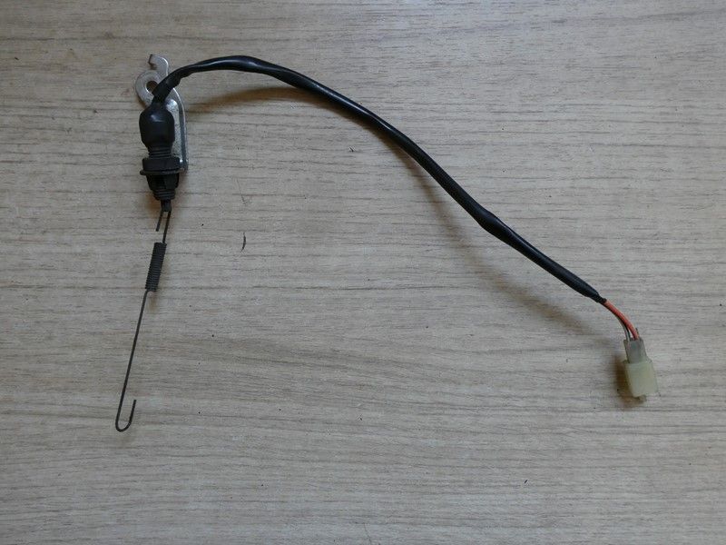 Contacteur de stop arrière Suzuki SV 650 1999/2002 JS1AV