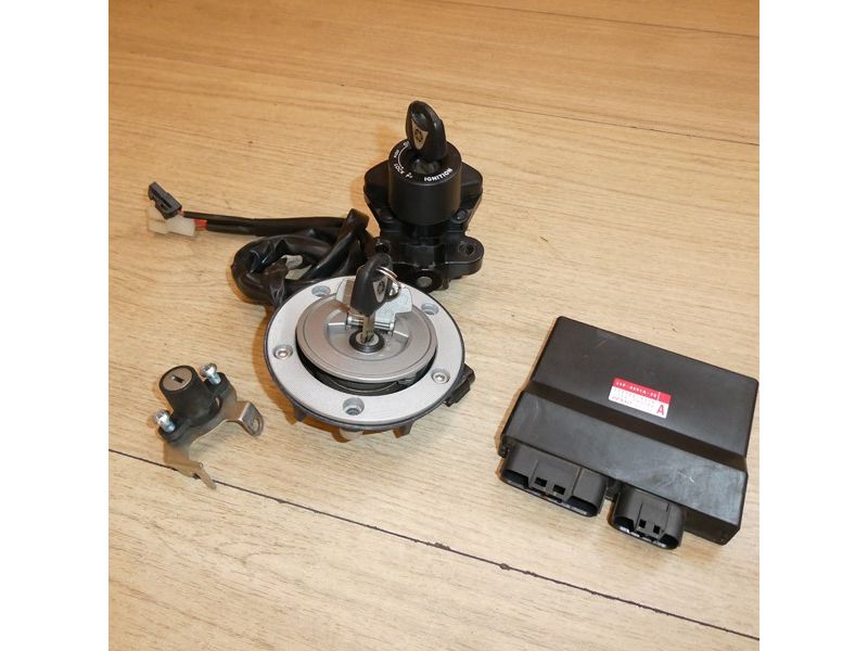 Jeu de serrures  Yamaha FZ8 2011 à 2015