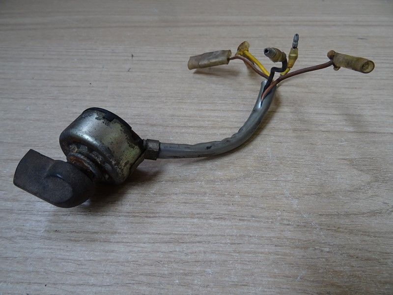 Contacteur d'éclairage sur bol de phare Honda CB 350 Four 1972/1974