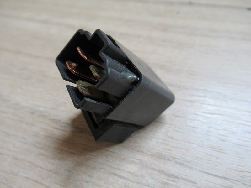 Relais Kawasaki Z 750 2004-2006 (27002-1062)