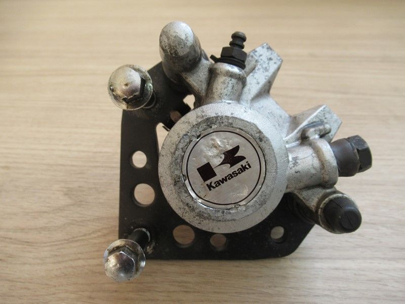 Étrier avant gauche Kawasaki GPZ1000 RX 1986-1988