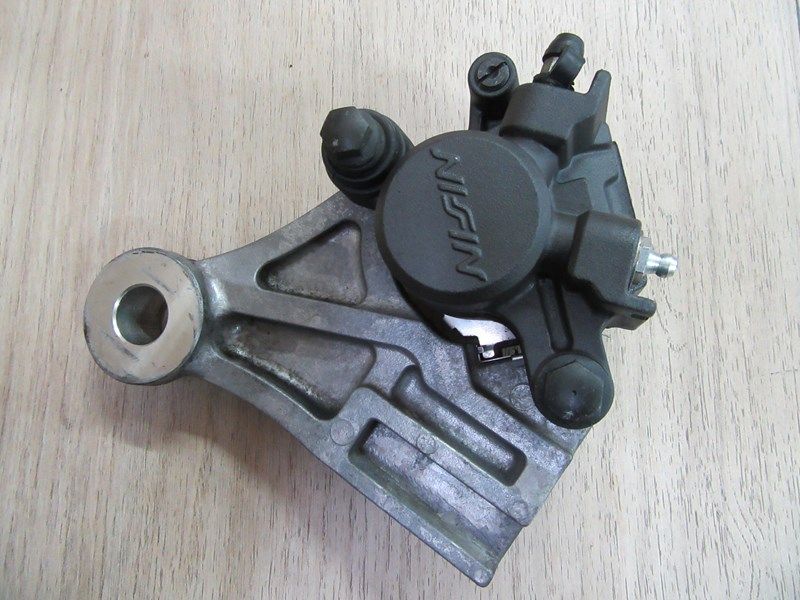 Etrier arrière Suzuki DL 650 V-Strom 2004-2006