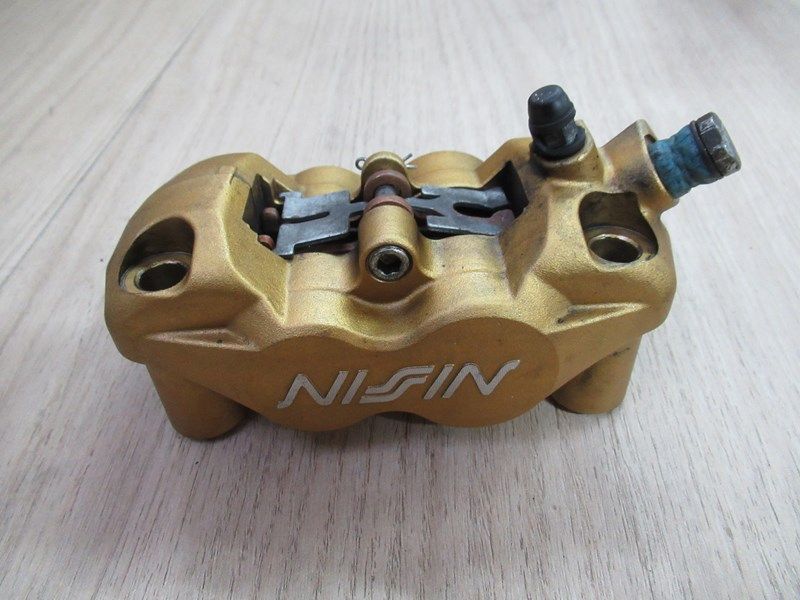 Etrier de frein avant droit Triumph 1050 Speed Triple 2005-2007