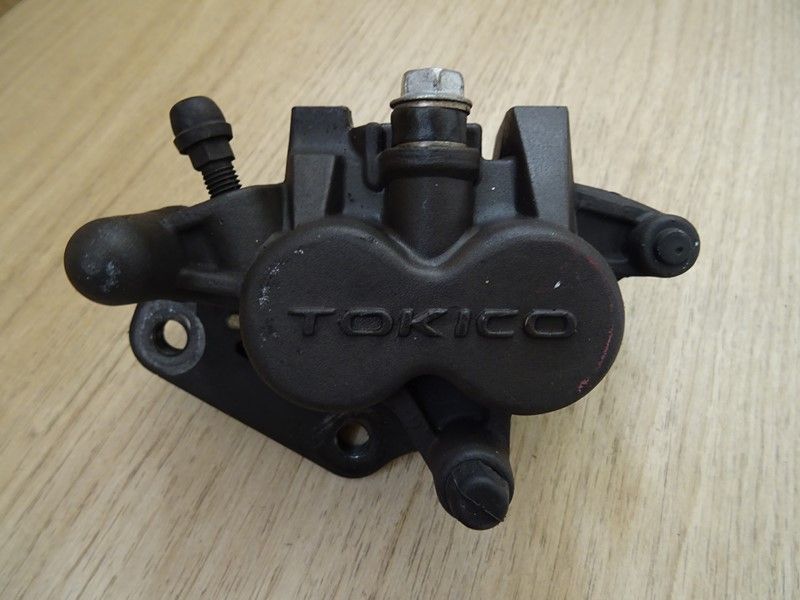 Etrier de frein avant gauche Suzuki SV 650 1999-2002