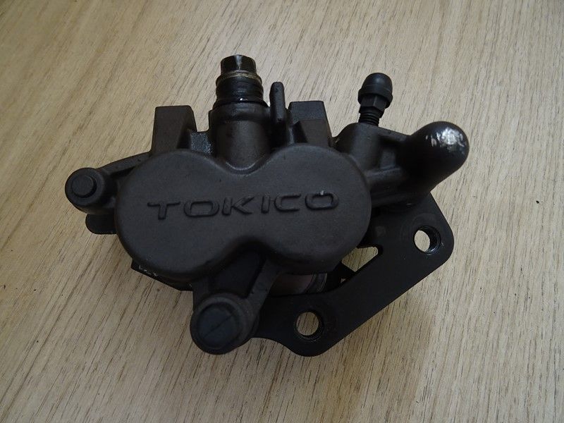 Etrier de frein avant droit Suzuki SV 650 1999-2002