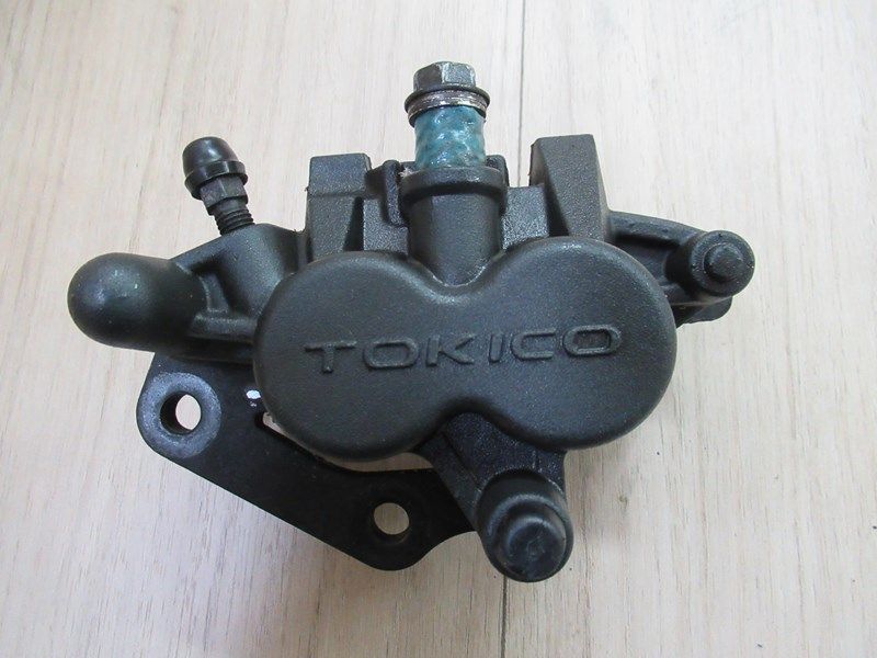 Etrier de frein avant gauche Suzuki SFV 650 Gladius 2009-2015
