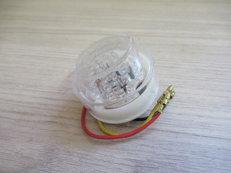 Feu arrière led rond universel