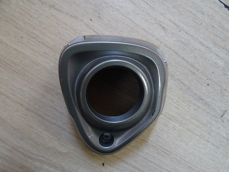 Enjoliveur de silencieux Suzuki UN 650 Burgman 2013/2016 (14790-26J0)