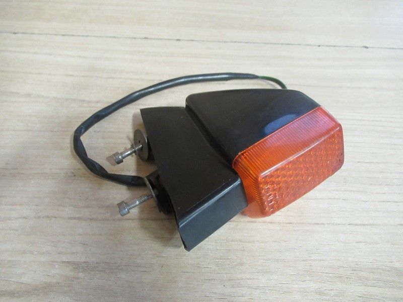 Clignotant arrière droit HONDA CBR 600 F PC25 1991/1995