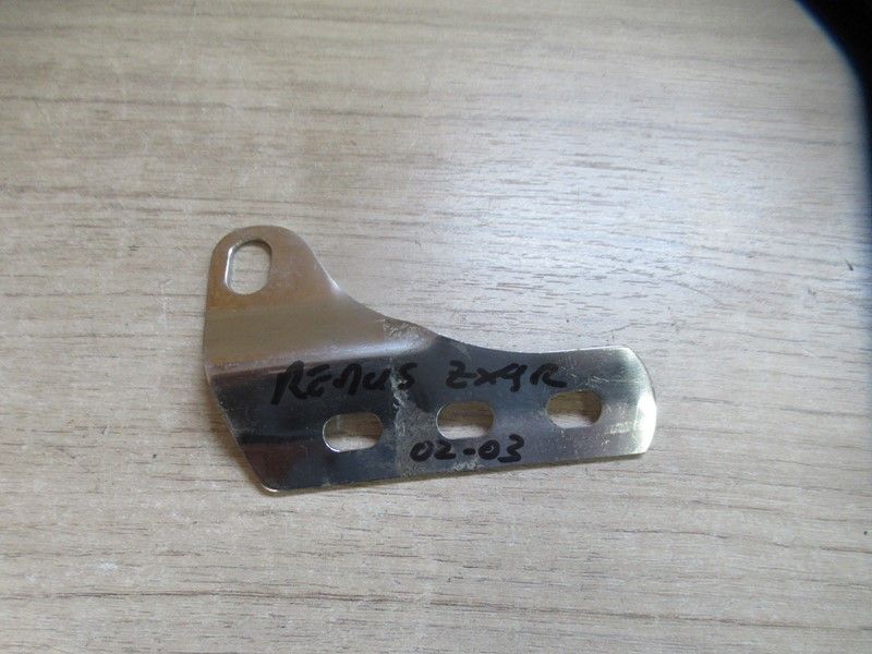 Patte d'échappement Rémus Kawasaki ZX9R 2002/2003