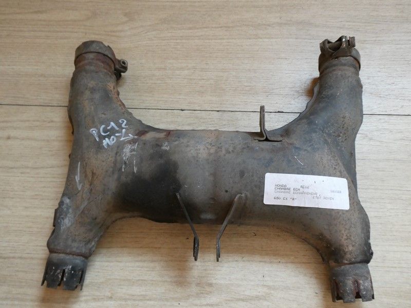 Collecteur boite à fumée Honda CX650 RC12 1983/1987