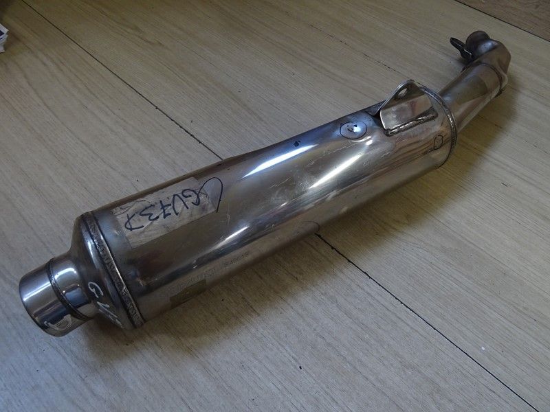 Silencieux droit d'échappement d'origine Suzuki 1100 GSXR type GV73D 1989/1992