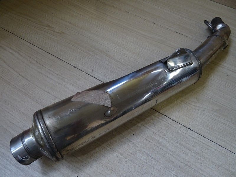 Silencieux droit d'échappement d'origine Suzuki 1100 GSXR type GV73D 1989/1992