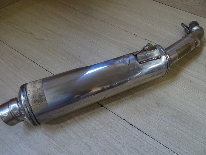 Silencieux droit d'échappement d'origine Suzuki 1100 GSXR type GV73D 1989/1992