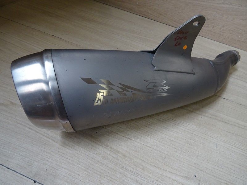 Silencieux droit d'échappement d'origine Suzuki1000 GSXR type 2010 version 25e anniversaire (47H1)