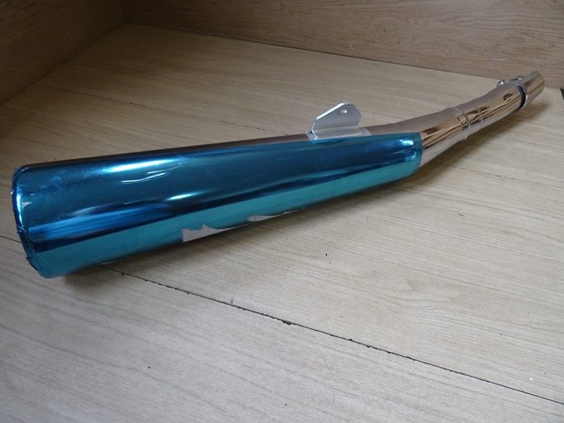 Silencieux d'échappement d'origine Suzuki 
GSX 1400 type BN111/BN121/BN211 2005/2007 (42F4)
