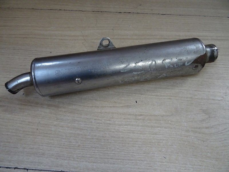 Silencieux supérieur d'échappement d'origine Suzuki 250 RGV type VJ22A 1991/1996