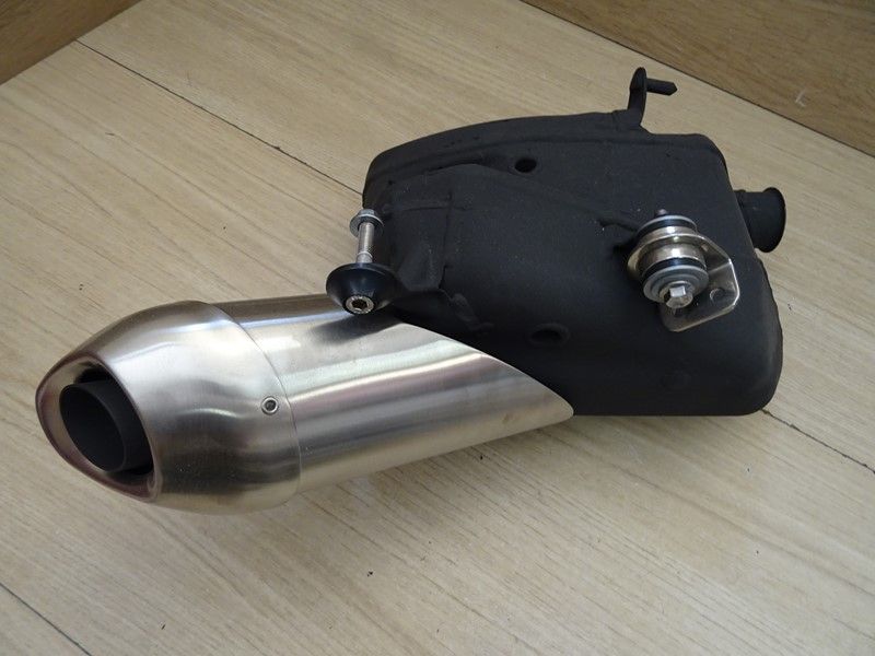Silencieux d'échappement Triumph 765 Street triple R S RS 660 S 2017/2019 (T2202065)