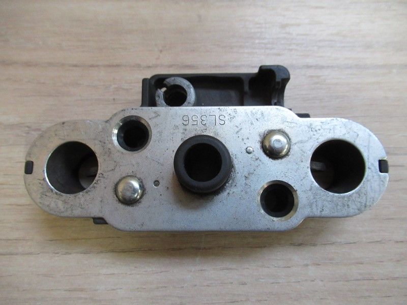 Mécanisme de fermeture de selle Suzuki SV650S 2003-2010