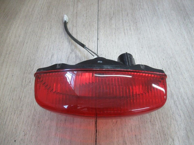 Feu arrière Suzuki 400 LT  2002-2007 (35710-03G0)