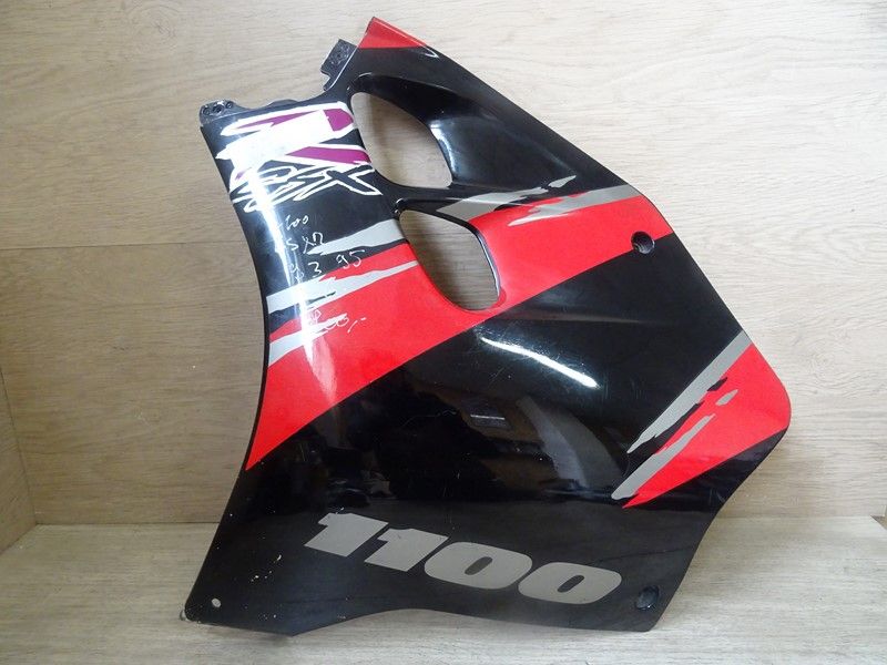 Flanc gauche Suzuki 1100 GSXR type GU75D 1993/1996 (94481-46E0)