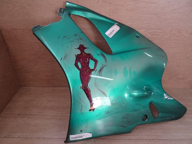 Flanc gauche Suzuki 750 GSXR 1992/1995 (94481-17E00)