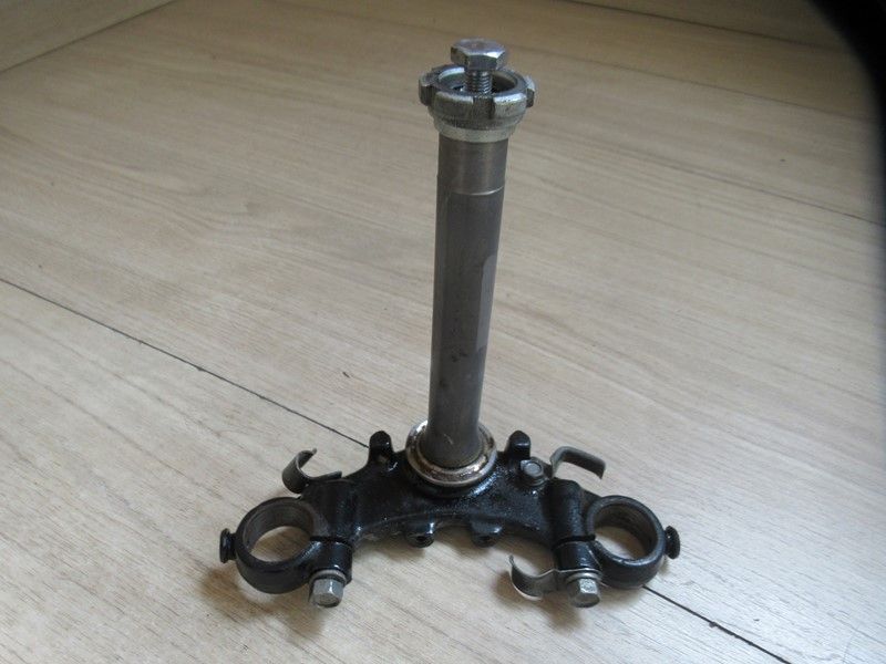 Té inférieur de fourche Yamaha SR 125 type 10F 1982/2000