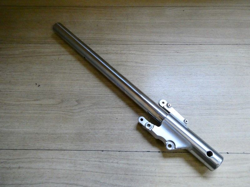 Tube de fourche droit Triumph 2300 Rocket 3 2004/2018