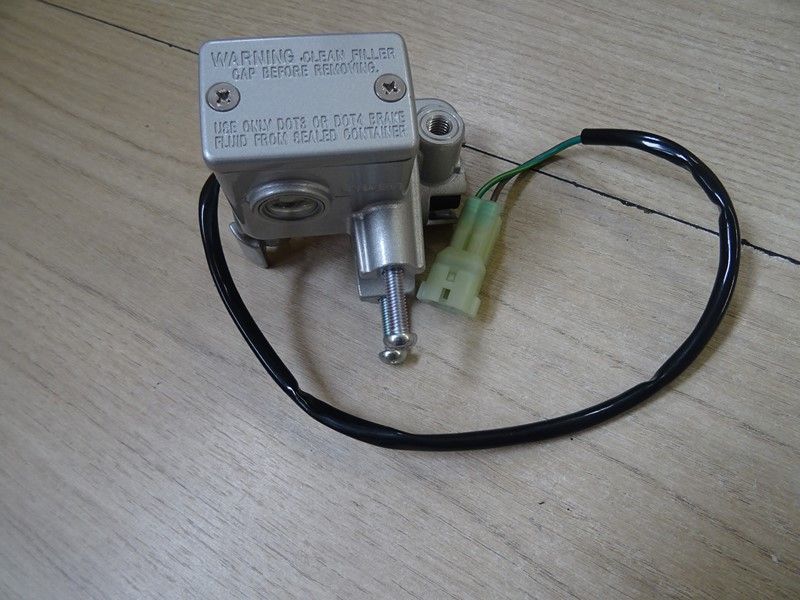 Maitre cylindre frein gauche Quad TGB Target