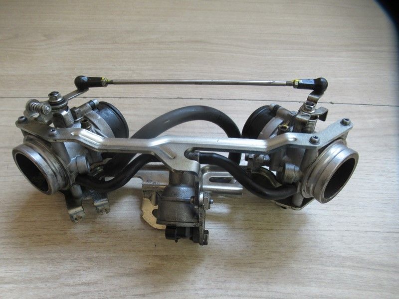 Rampe corps de papillon d'injection MOTO GUZZI 1200 GRISO 8V  LSE 2007/2013