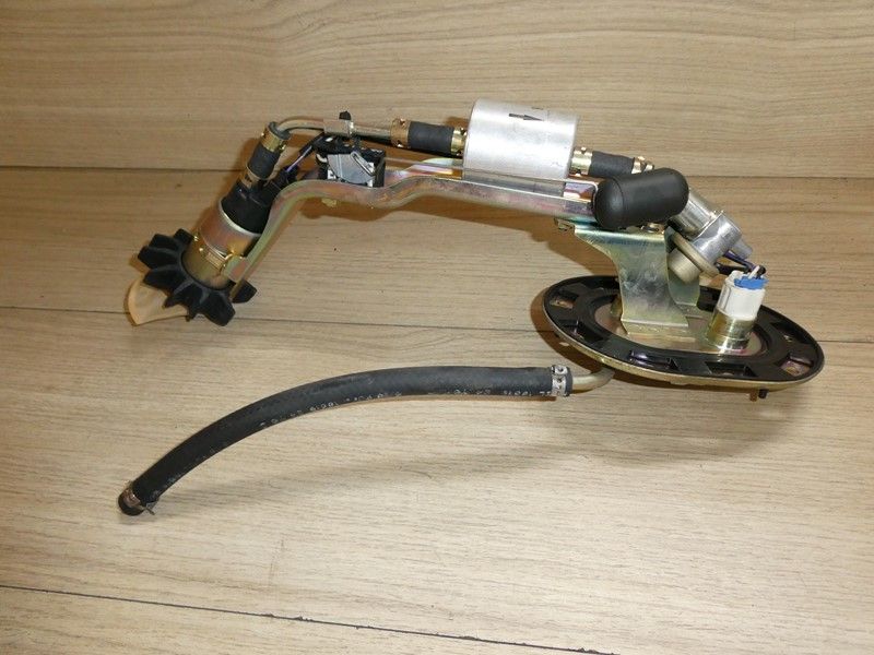Pompe à essence Triumph 2300 Rocket 3 2004/2018