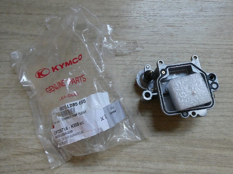 Cuve de carburateur Kymco MXU 500 4x4 2009