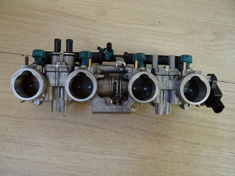Rampe d'injection Honda CB1000R 2008/2016