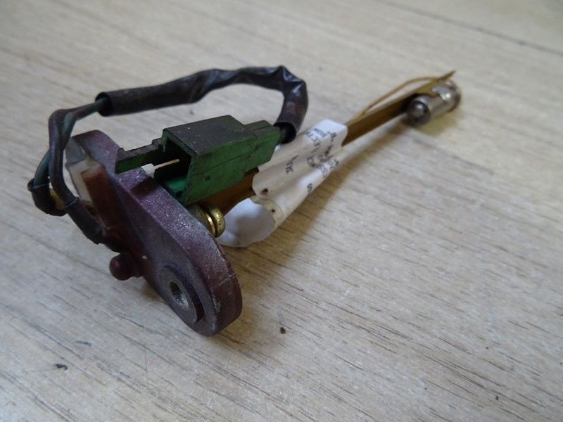 Jauge à essence de réserve Yamaha 1000 FZR Type 3GM/3LF 1991/1995