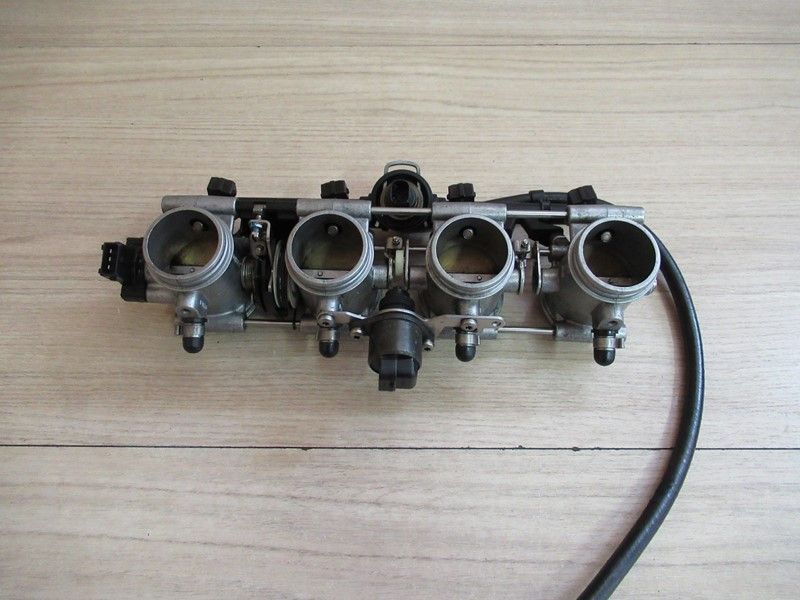 Rampe d'injecteurs BMW K 1200 S 2003-2008
