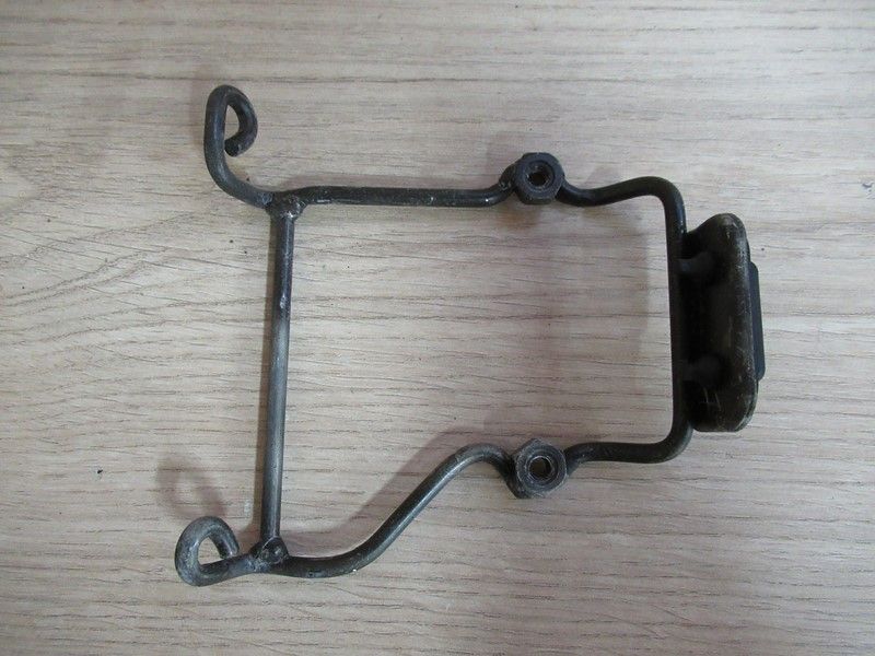 Support de boîtier de fusible Honda CBX650E 1983-1985