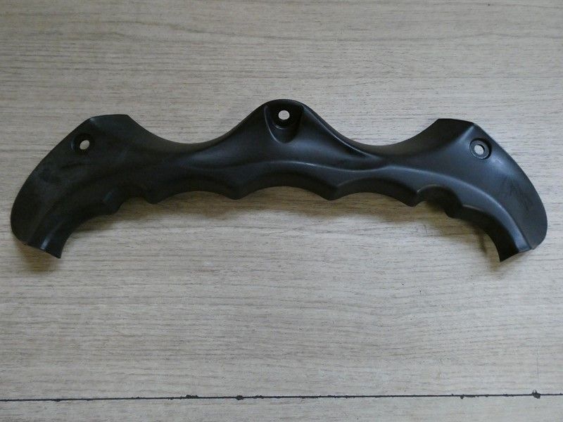 Entourage inférieur de tableau de bord Suzuki 1300 GSXR 2008/2013 CH135