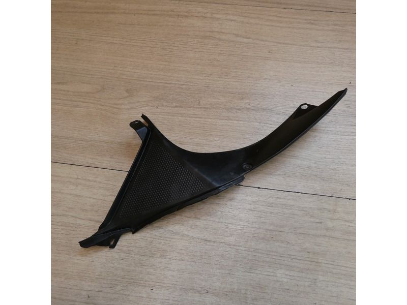 Habillage droit de carénage Yamaha 125 YZF-R RE061 2008/2011