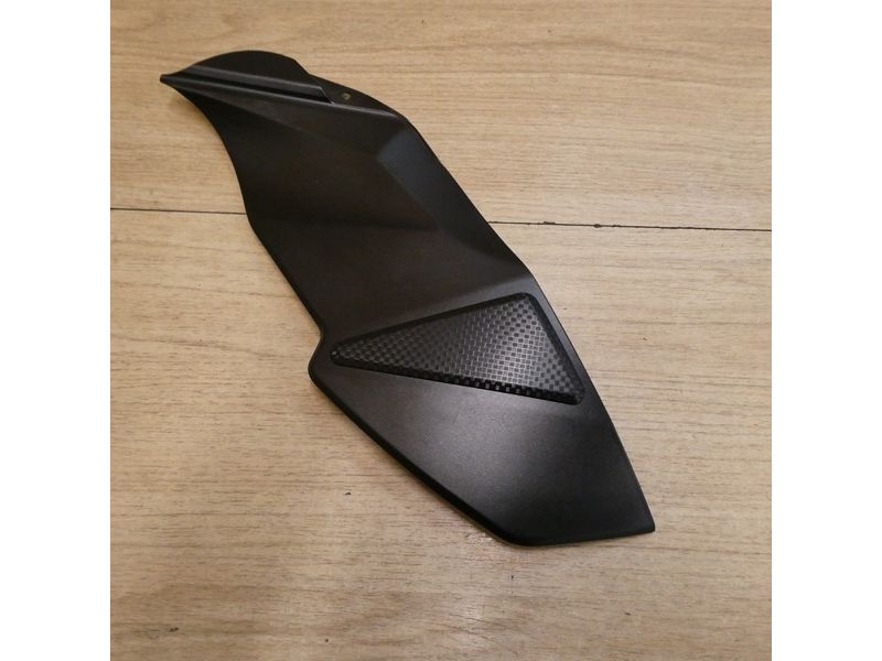 Couvre réservoir gauche Suzuki 750 GSR 2011 à 2016