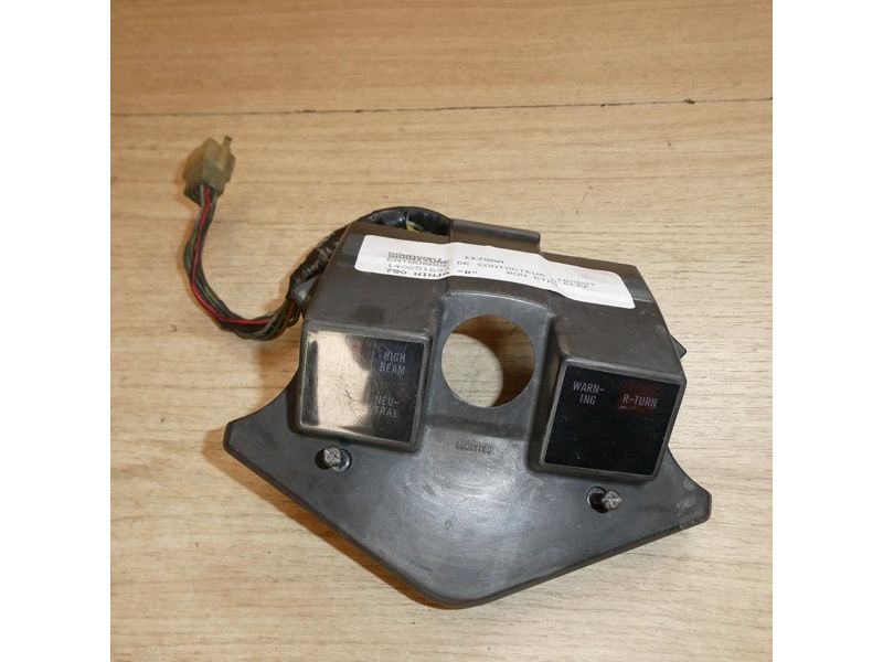 Couvre té supérieur Kawasaki GPZx 750 1983 à 1985 ZX750A