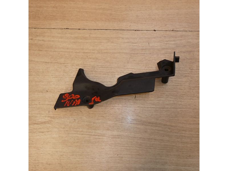 Garniture gauche Kawasaki GPZ 900R ZX900A 1984 à 1993