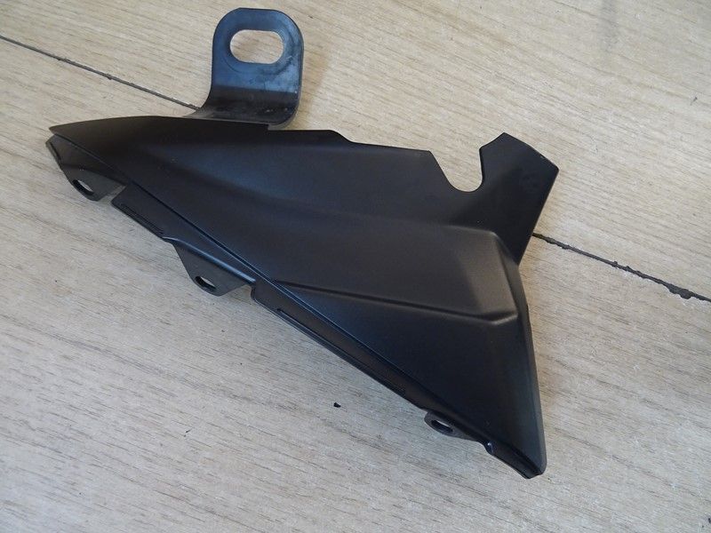 Garniture d'écope de radiateur droite Triumph 765 Street Triple R,S,RS 2020/2023