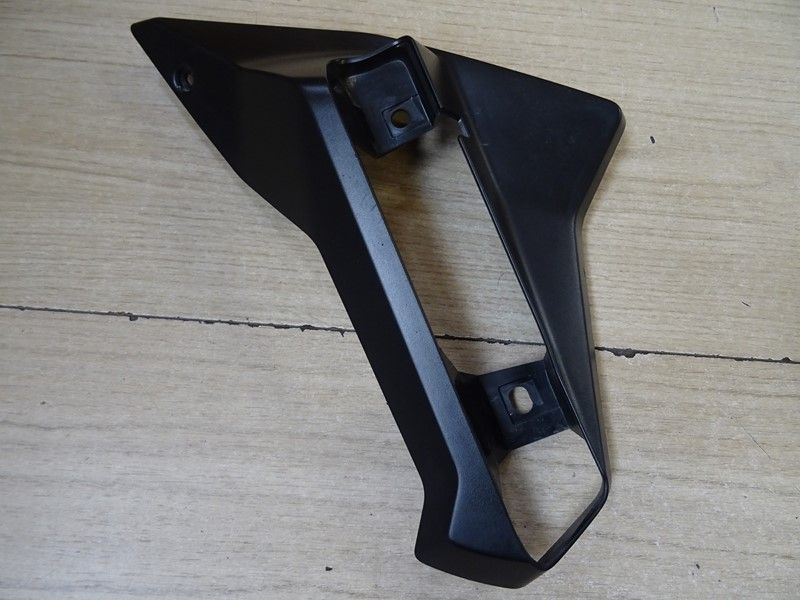 Garniture d'écope latérale droite Triumph 
660 Tiger Sport 2022/-