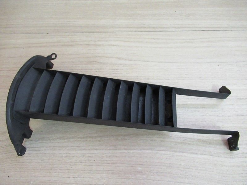 Bavette centrale radiateur BMW K 1200/1300 R 2005-2012 (17117684520)