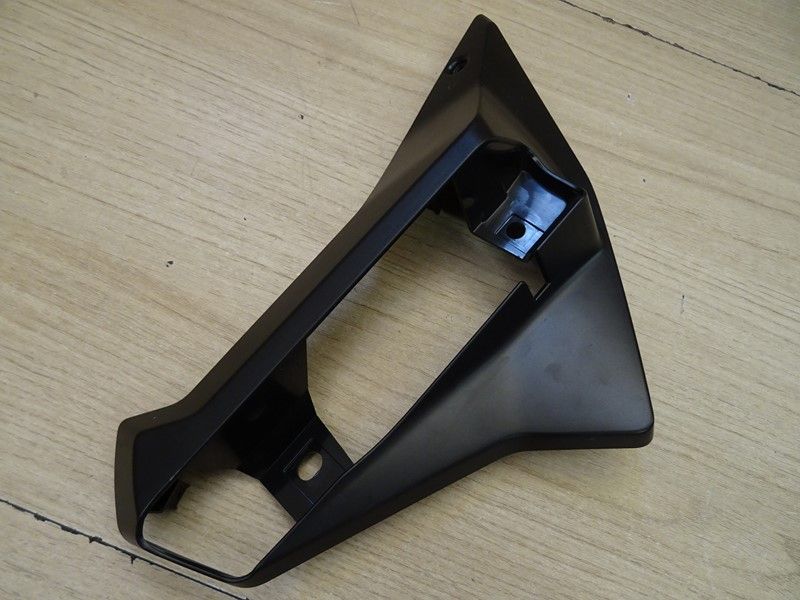 Garniture droite d'écope de radiateur Triumph 660 Tiger Sport 2022/- (T2310645)