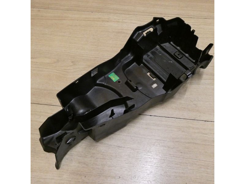 Boitier sous selle Triumph 675 Street Triple 2007/2010